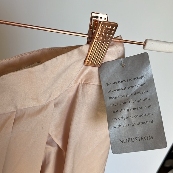 New Monique Lhuillier Salene blush taffeta skirt - Picture 6 of 10